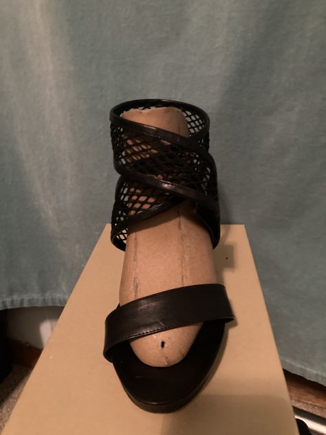 Sandali particolari tutti in pelle n 38,5