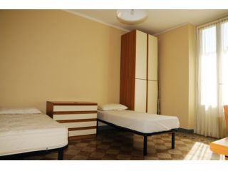 posto letto in camera doppia a studentessa universitaria