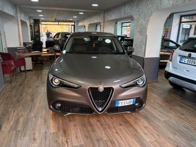 Alfa Romeo Stelvio 2.2 Turbodiesel 180 CV AT8 Q4 Super - Foto 3