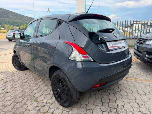 Lancia Ypsilon 0.9 TwinAir 85 CV 5 porte Metano Ecochic Elle - Foto 3