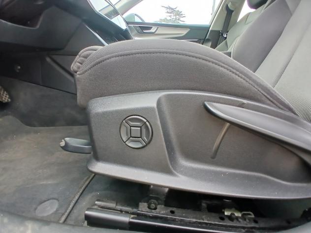Audi A6 Avant 40 2.0 TDI S tronic Business Design - Foto 10