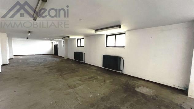 455 - VENDUTO - MAGAZZINO CON RISCALDAMENTO DI 150 MQ.CA. - Foto 4