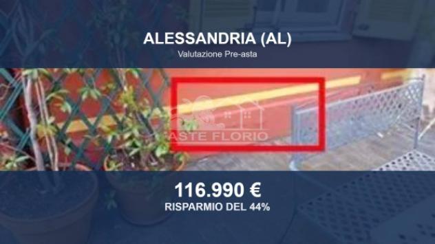 Immobile in asta di 165 m² con più di 5 locali e box auto in vendita a Alessandria