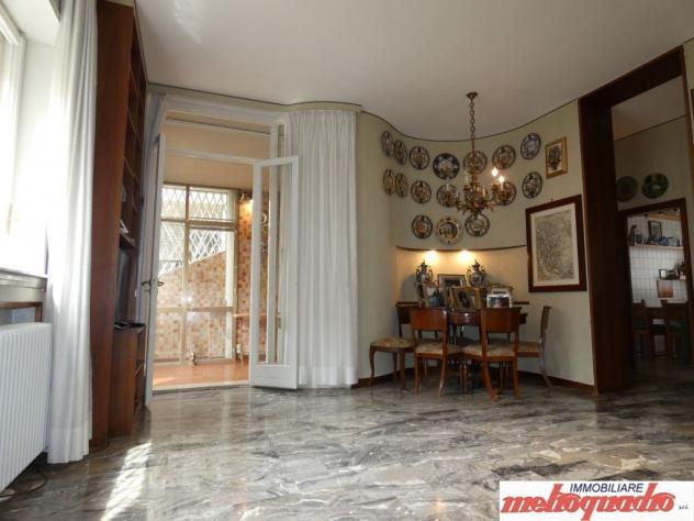 FOSSOLO AMPIA METRATURA CON TERRAZZO ABITABILE E GARAGE DOPPIO - Foto 8