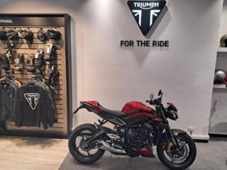 TRIUMPH Street Triple RS 765 rif. 23761312