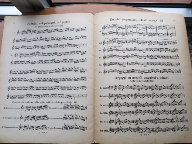 La tecnica pianistica di A. Longo edizione Curci - - Foto 4