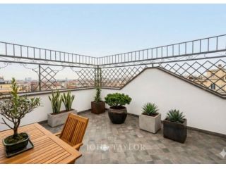 Attico / Mansarda di 200 m² con 5 locali in affitto a Milano