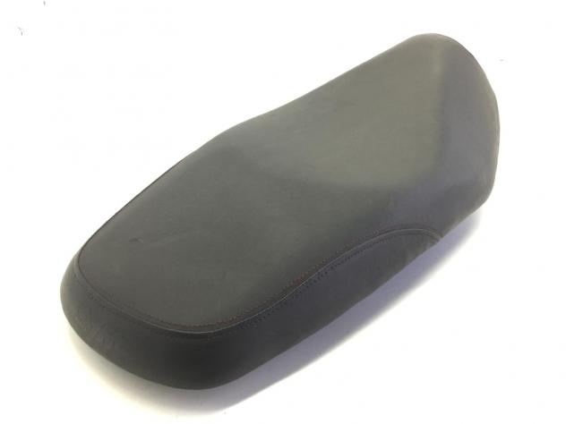 SYM SYMPHONY E5 125 SELLA SADDLE - PICCOLO DIFETTO SU FODERA 2020 2023 - Foto 4