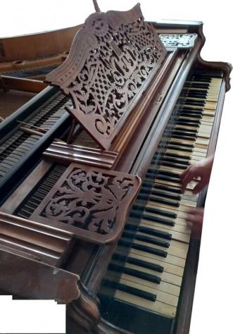 PIANOFORTE D'EPOCA 1880 DA RESTAURARE - Foto 2