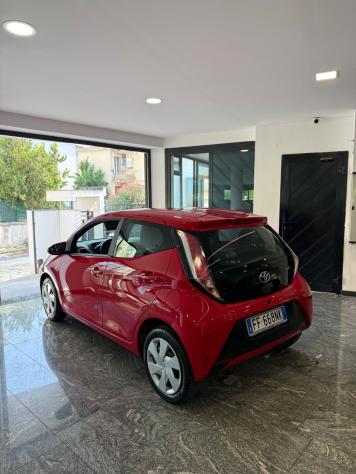 Toyota Aygo 1.0 VVT-i 69 CV 5 porte x-cool - Foto 5