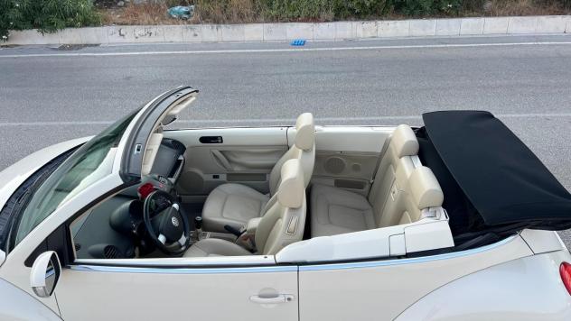 Volkswagen New Beetle 1.6 102 CV Cabriolet - Foto 9