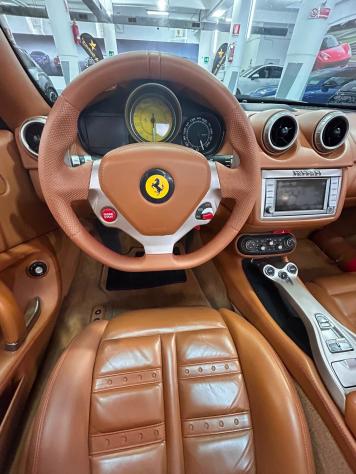 Ferrari California DCT - Foto 6
