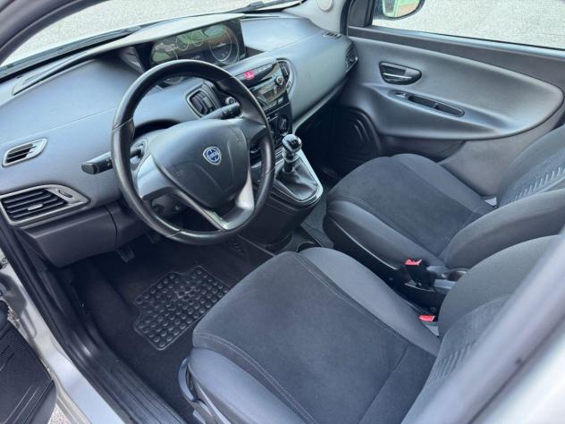 LANCIA - Ypsilon - 1.2 69 CV 5p. S&S Gold - Foto 8