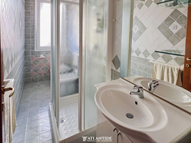 ESCLUSIVO TRILOCALE CON VERANDA VISTA MARE A CASTELSARDO - Foto 7