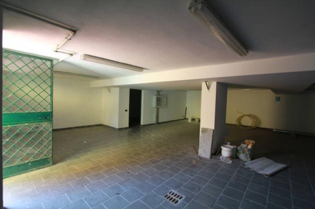 Immobile di 813 m² con 1 locale in affitto a Pero - Foto 18