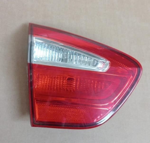 FANALE POST. PARTE INT. S.  Parti elettriche  Fanaleria  Fanali  Fanale post. sx. KIA - RIO 3 porte - 01-02-2012 - 01-02-2015, KIA - RIO 5 po