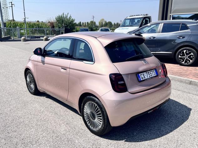 FIAT 500 Electric 42KW 118cv / Batteria grande - Foto 4