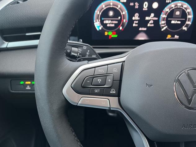 Volkswagen T-Roc 1.5 eTSI Life DSG NAVI LED CAMERA 2026 - Foto 10
