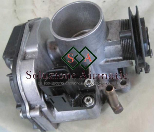 Volkswagen Golf IV 1.4 16 valvole corpo farfallato 030133064F - Foto 4