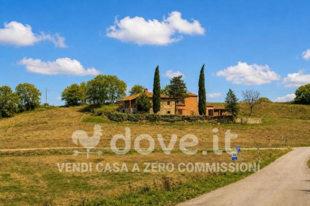 Rustico / Casale di 201 m² con più di 5 locali e box auto in vendita a Paciano - Foto 18