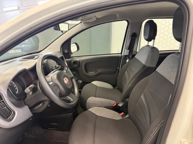 Fiat Panda 1.0 FireFly S&S Hybrid City Life - Foto 9