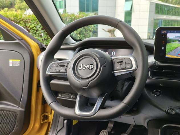 Jeep Avenger 1.2 Turbo 100 CV Summit - Foto 8