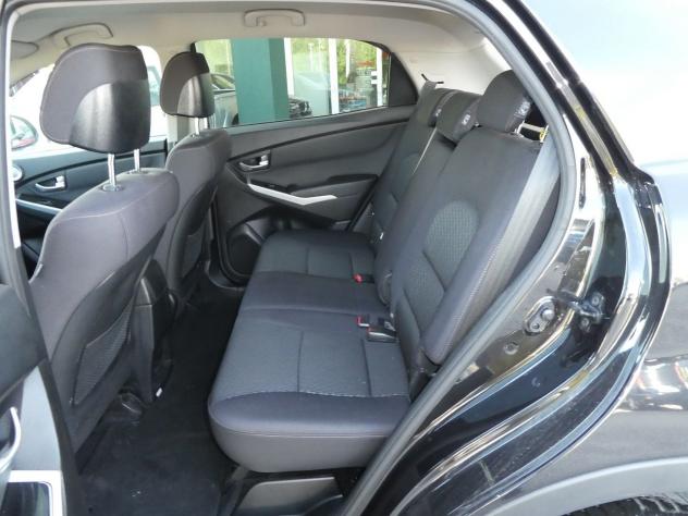 SsangYong Korando 2.0 e-XDi 2WD M/T Plus - Foto 7