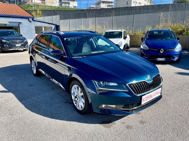 Skoda Superb SW 2.0 TDI 150 CV Executive - Foto 3