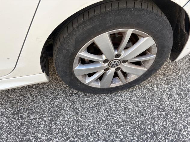 Volkswagen Golf 1.6 TDI DPF 5p. Highline - Foto 8