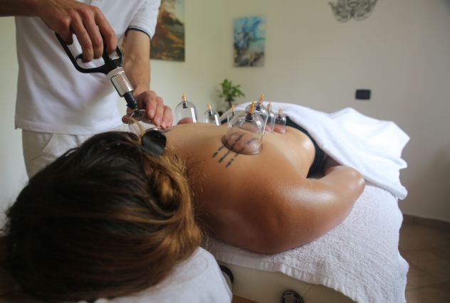 Massaggi professionali - Operatore qualificato - Foto 4 Tel:3520208289