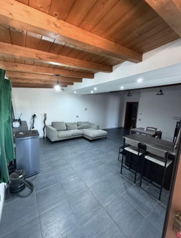 ARDEA BILOCALE ARREDATO CON GIARDINO PRIVATO CONDOMINIO INCLUSO - Foto 4