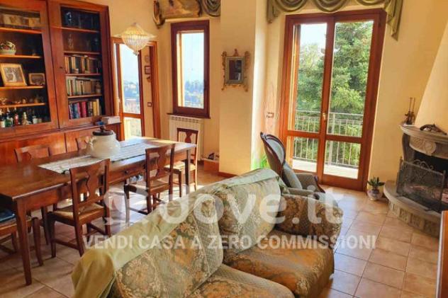 Rustico / Casale di 1050 m² con più di 5 locali e posto auto in vendita a Montepulciano - Foto 10
