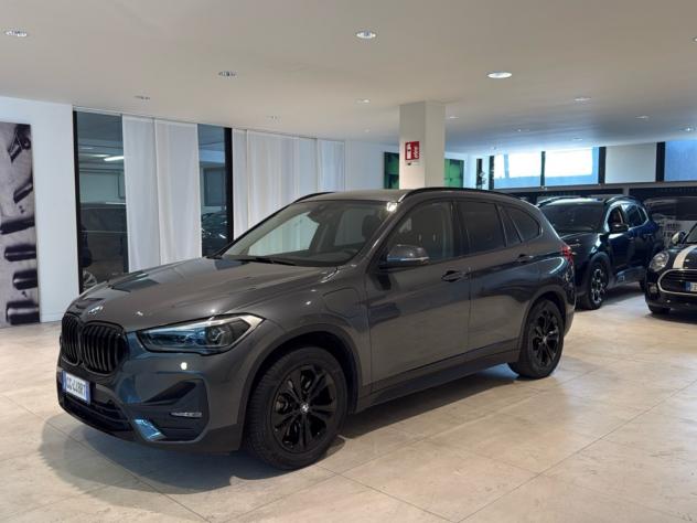 BMW X1 xDrive25e PHEV auto Cruise Fari LED Black Pack
