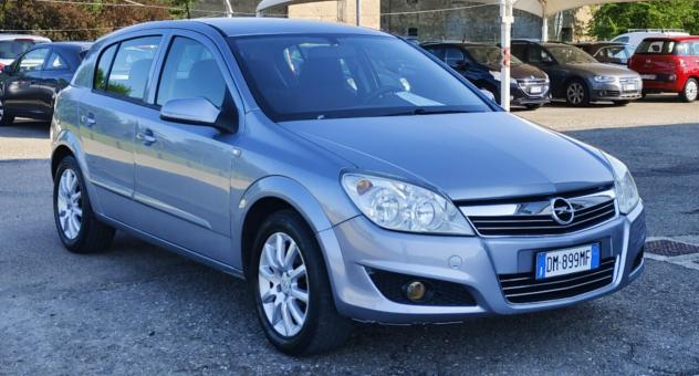 Opel Astra 1.6 16V VVT 5 porte Cosmo
