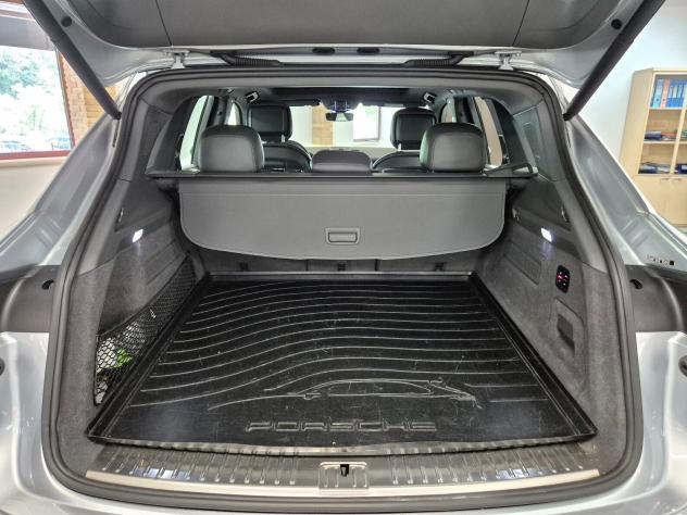 Porsche Cayenne 3.0 V6 E-Hybrid - Foto 10