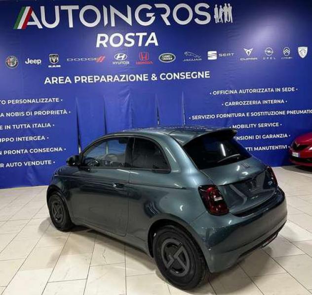 FIAT 500 Electric 42 kWh 320km GIORGIO ARMANI NUOVA DA IMMATRICOLARE - Foto 4