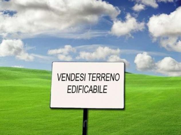 Terreno di 930 m² in vendita a Cavezzo