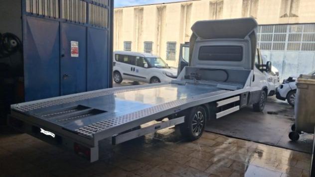 IVECO CARROATTREZZI carroattrezzi rif. 23769480