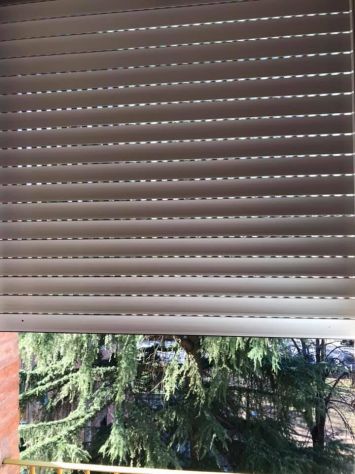 Riparazione Tapparelle a Bologna risolvi blocchi e rotture - Foto 2