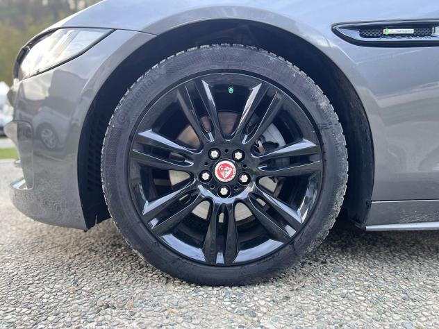 Jaguar XE 2.0 D 180 CV aut. R-Sport CATENA RUMOROSA - Foto 9
