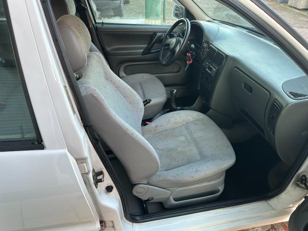 Volkswagen Polo 1.0 METANO (12 RATE) - Foto 5