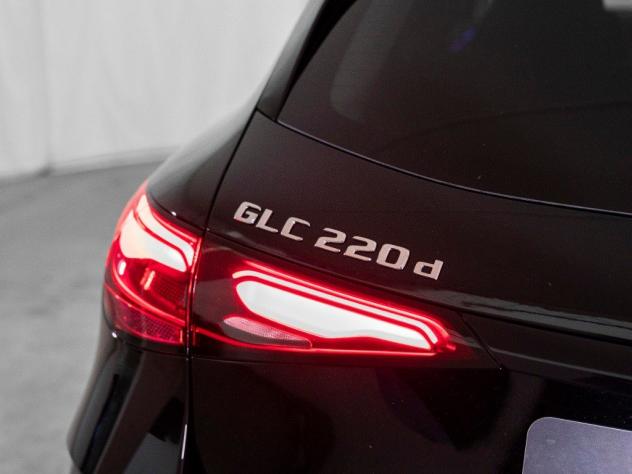 Mercedes-Benz GLC GLC 220 d 4MATIC AMG Line Advanced Plus - Foto 4