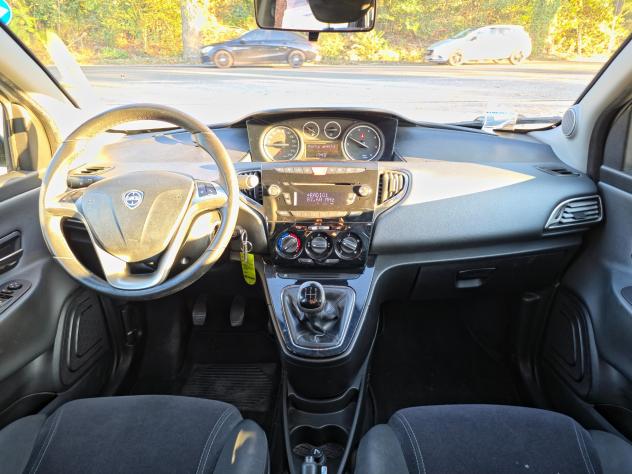 Lancia Ypsilon 1.3 MJT 16V 95 CV 5 porte S&S Elle E5B Manuale NEO 2015 - Foto 7