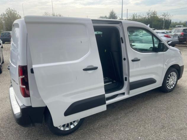 TOYOTA Proace City 1.2 110 CV S&S PC 4p. Active rif. 22254036 - Foto 6