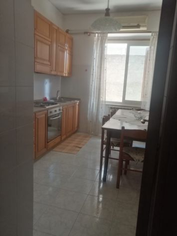 Fabbricato indipendente su due piani con corte e giardino - Foto 7