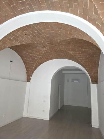 Locale comm.le/Fondo in affitto a Pontedera 65 mq Rif: 1420171