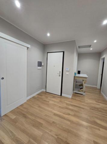 Appartamento di 150 m² con 4 locali in affitto a Torino - Foto 3