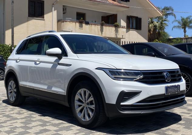 Volkswagen Tiguan Life 2.0 TDI 150 CV DSG - Foto 3