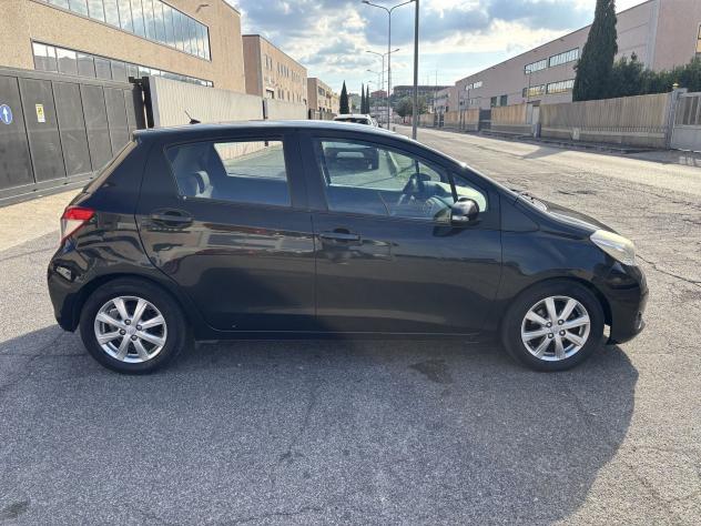 Toyota Yaris Yaris 5p 1.4 d-4d Lounge - Foto 7
