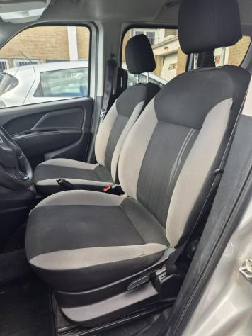 Fiat Doblo Dobl1.4 T-Jet 16V Easy 120Cv - Foto 8